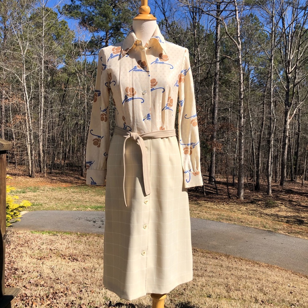 Women's Cream Jacket & Skirt Set